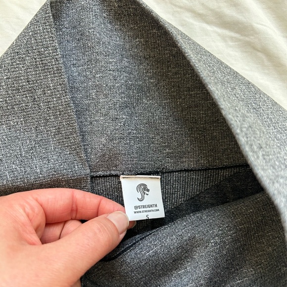 Streingth contour leggings || - Picture 3 of 3